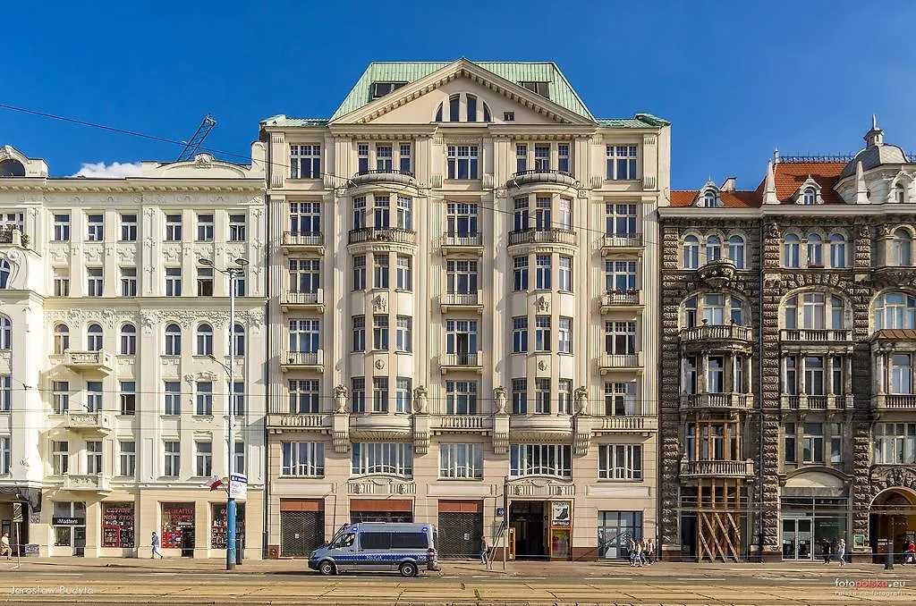 Clicktheflat Palace Of Culture Apartment Warsaw